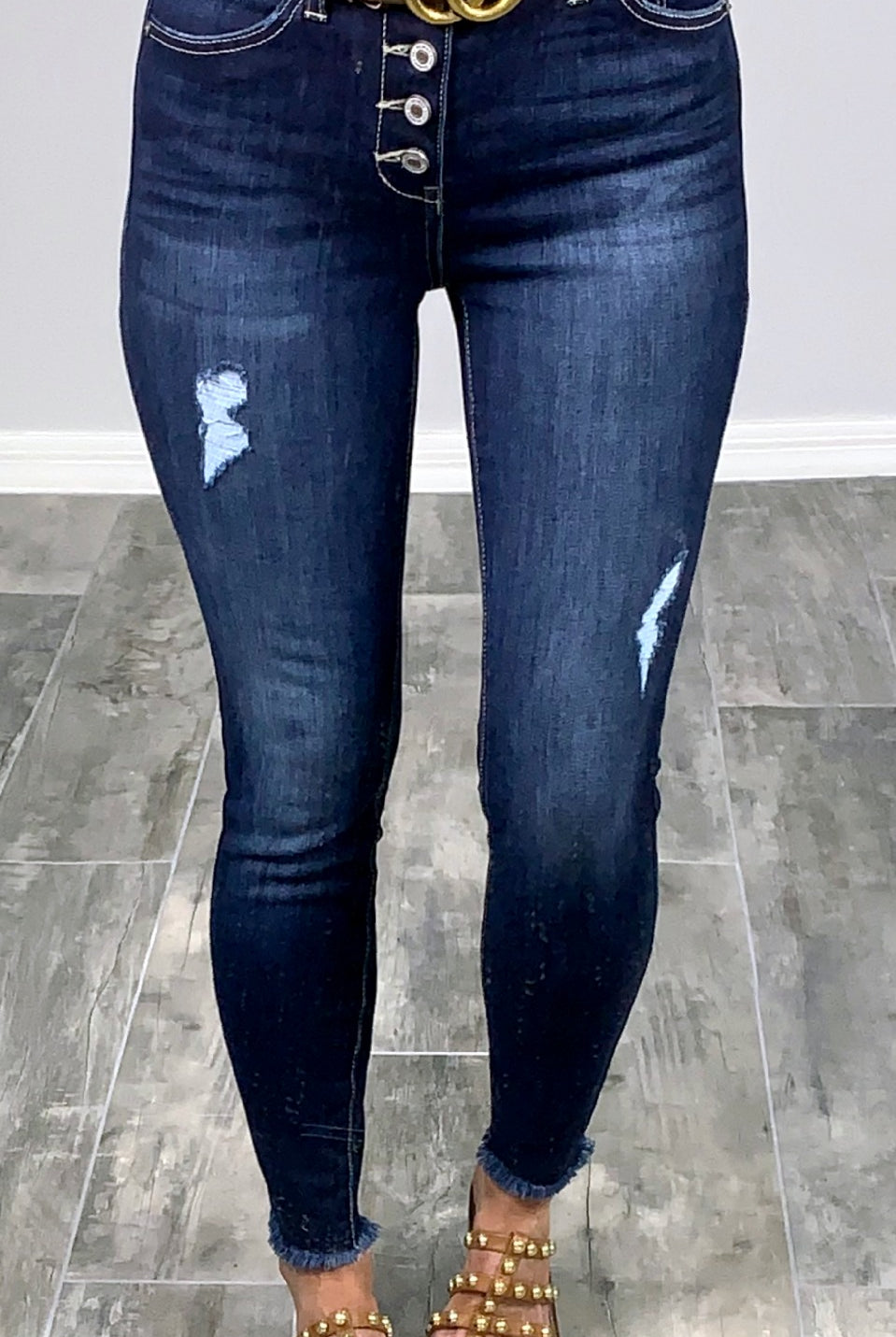 Kan Can Exposed Button Raw Hem Jeans-jeans-privityboutique-Privity Boutique, Women’s Fashion Boutique in Mesa, Arizona