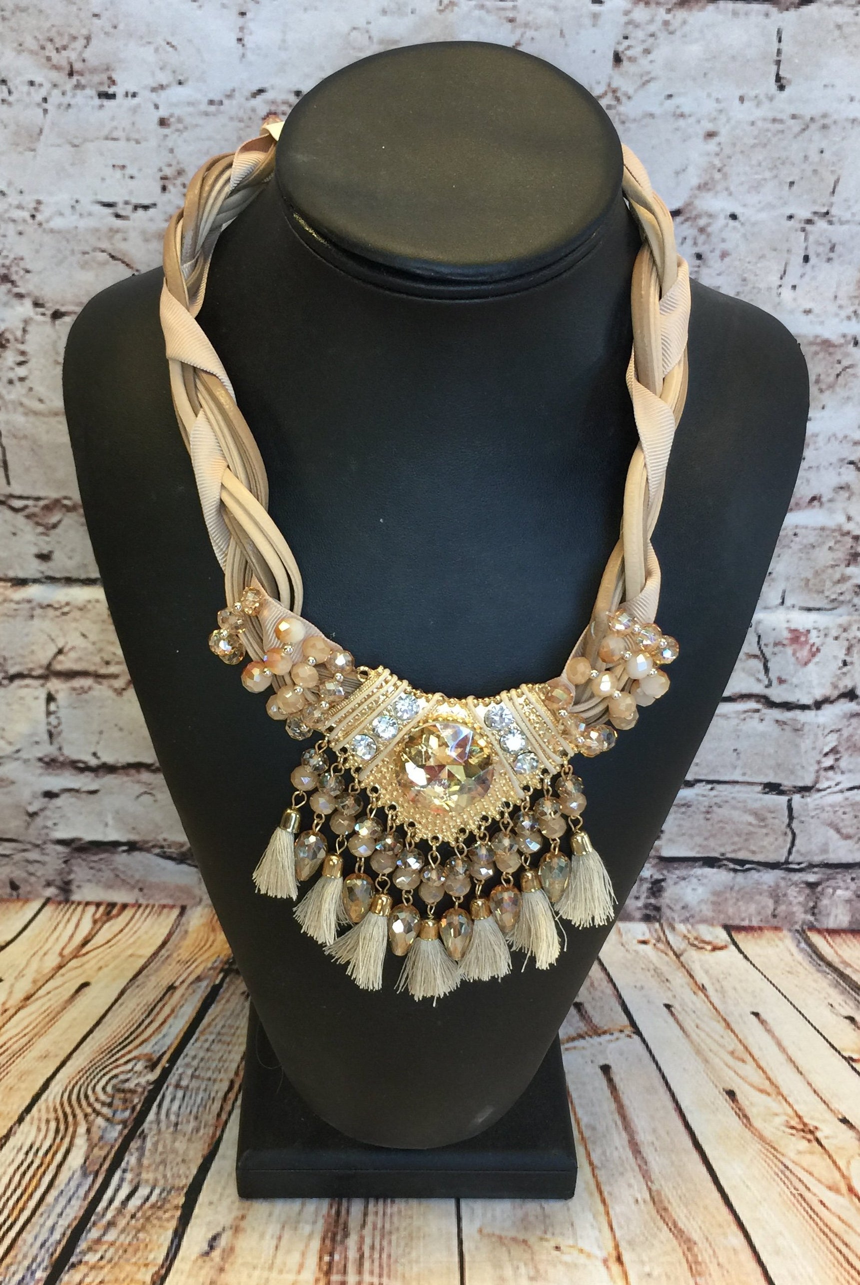 Born To Stun Statement Necklace-privityboutique-Privity Boutique, Women’s Fashion Boutique in Mesa, Arizona
