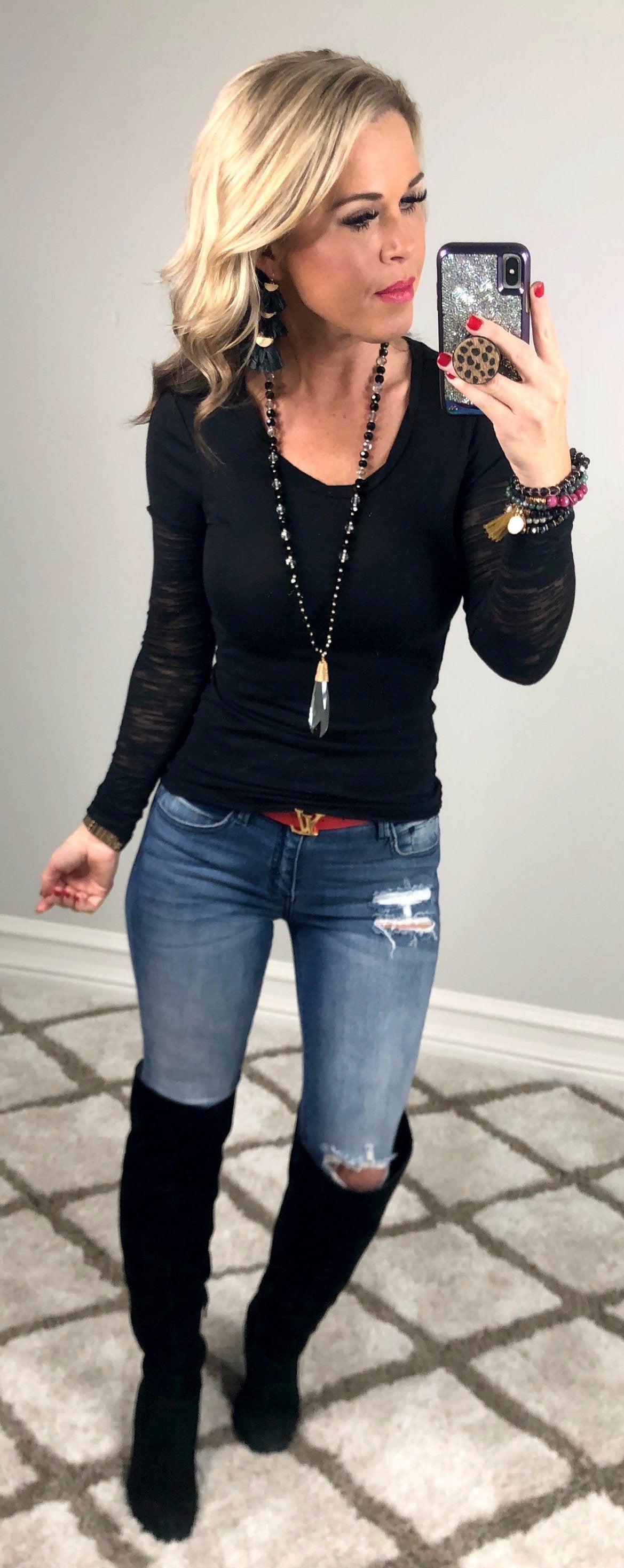 Basic Crew Neck Burnout Sleeves: Black-Top-privityboutique.com-Privity Boutique, Women’s Fashion Boutique in Mesa, Arizona